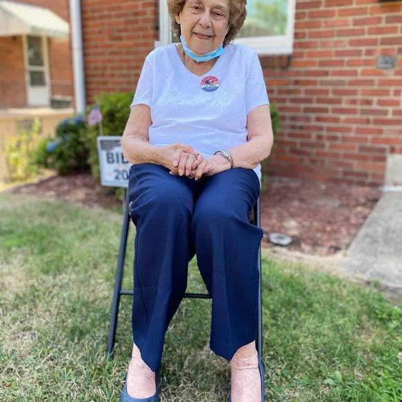 Meet your Posher, Kelly - Picture 1 of 1